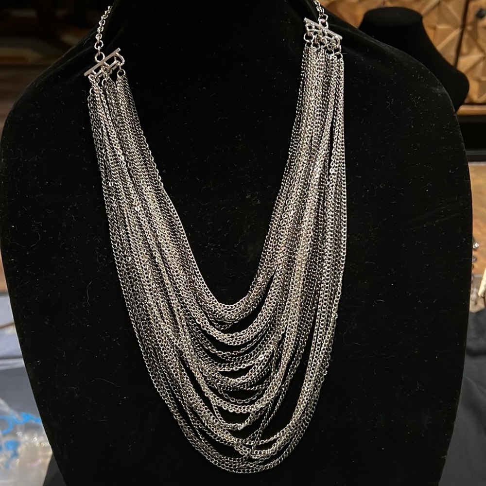 SILVER AND GUN METAL GRAY SMALL LINK NECKLACE